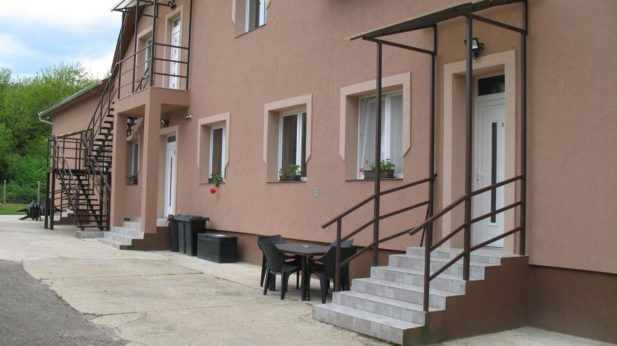 Izisz Apartman Matraterenye Kültér fotó